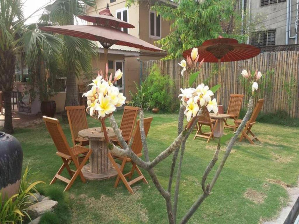 Kyi Tin Hotel Mandalaj Kültér fotó