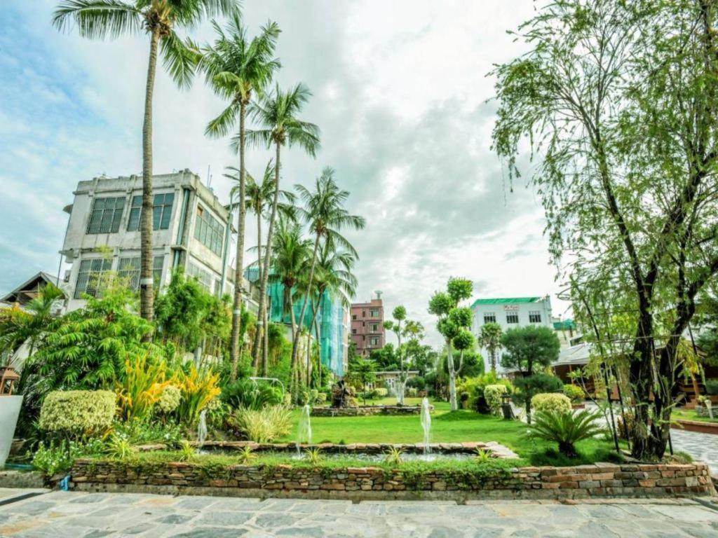 Kyi Tin Hotel Mandalaj Kültér fotó