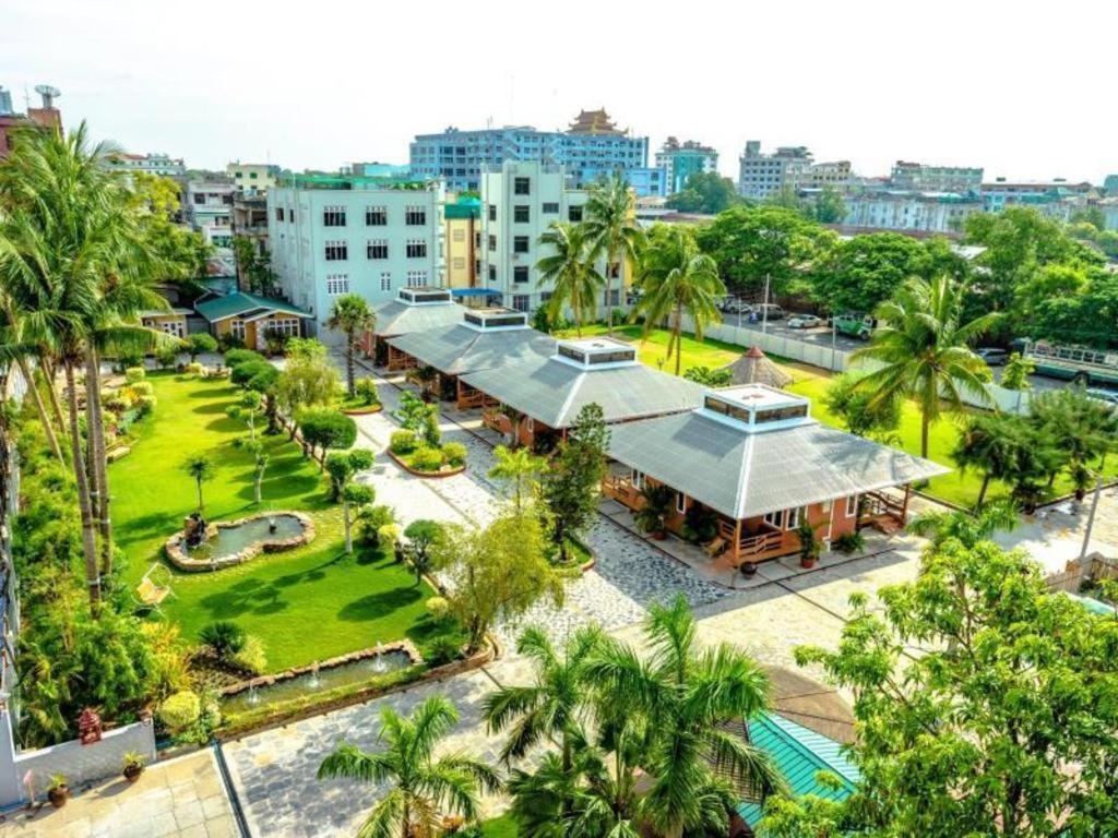 Kyi Tin Hotel Mandalaj Kültér fotó